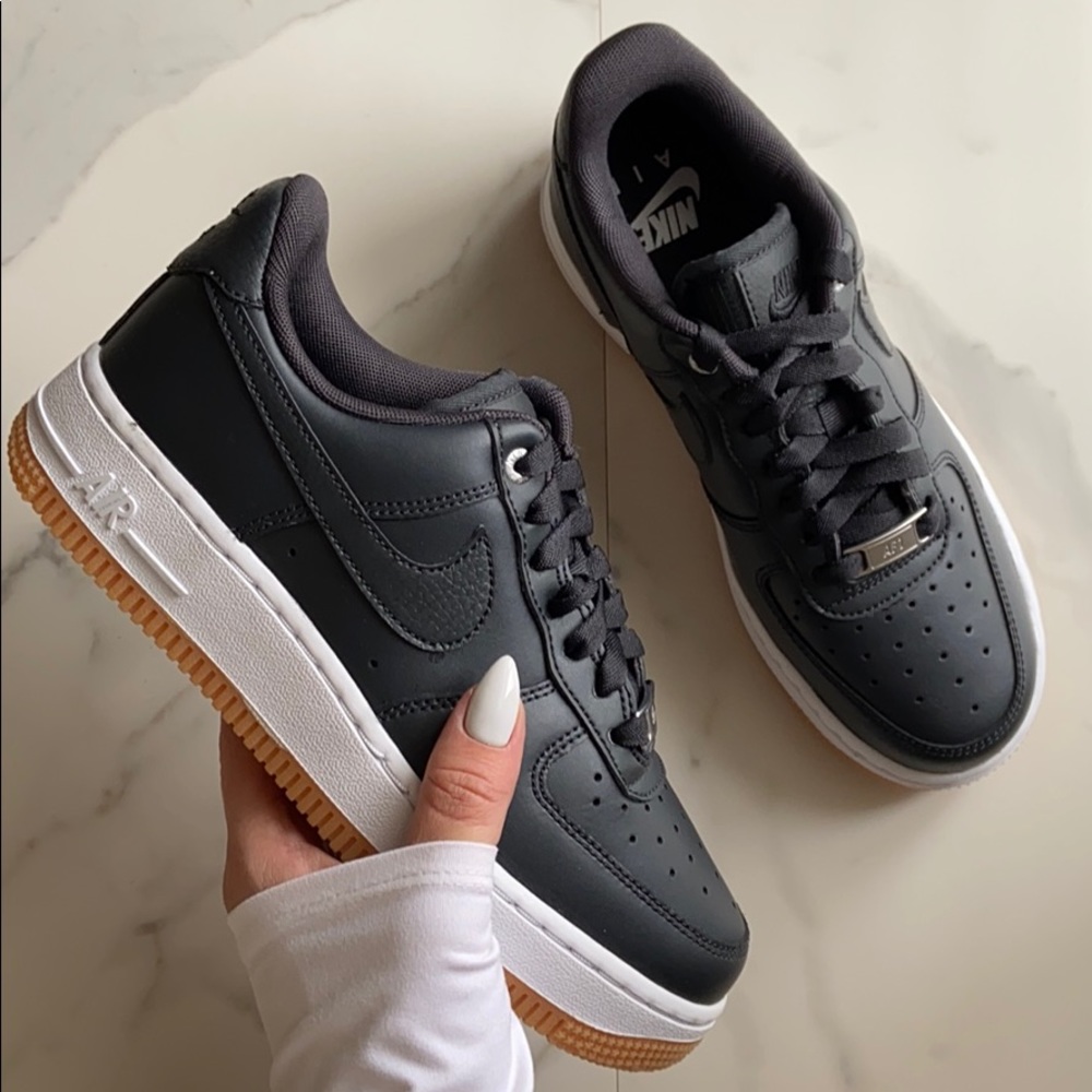 NWT Nike Air Force 1 premium - Picture 2 of 7